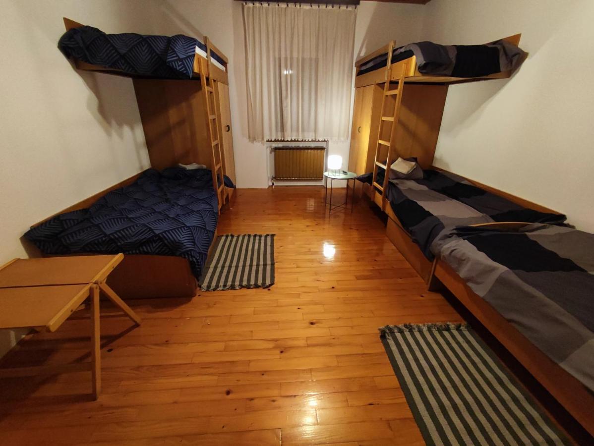 Family Hostel Pivka Exteriér fotografie